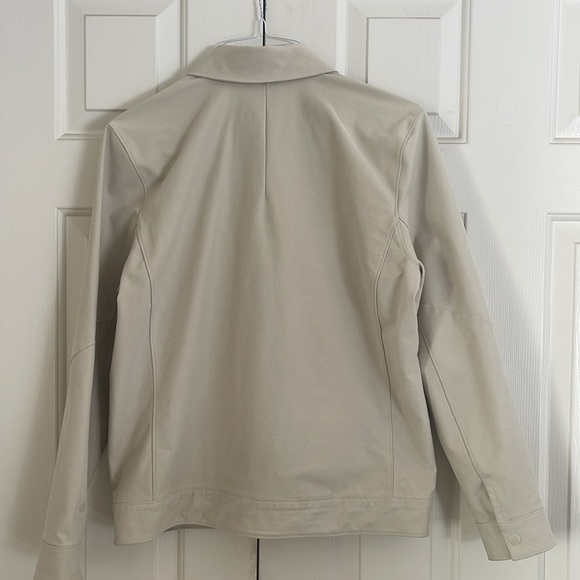 Lululemon City Excursion Jacket - Picture 4 of 9